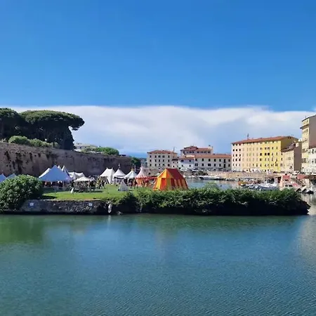 Apartment Repubblica Rooftop Loft Livorno