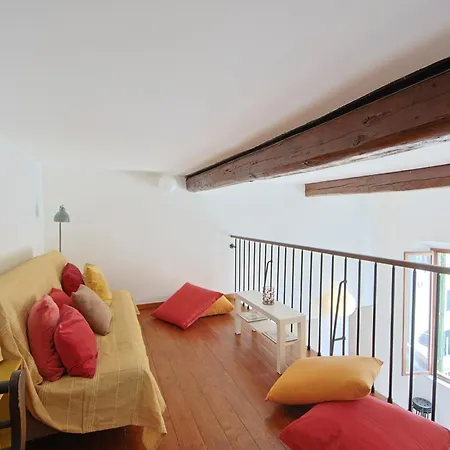 Repubblica Rooftop Loft ليفورنو