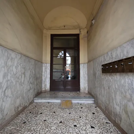 Repubblica Rooftop Loft ليفورنو